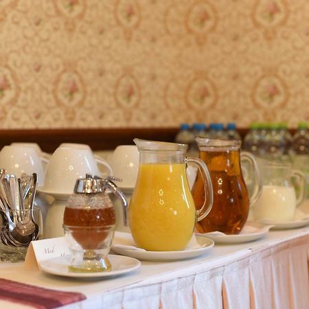 Villa Zerotin Penzion Bed & Breakfast Велке Лосіни Екстер'єр фото