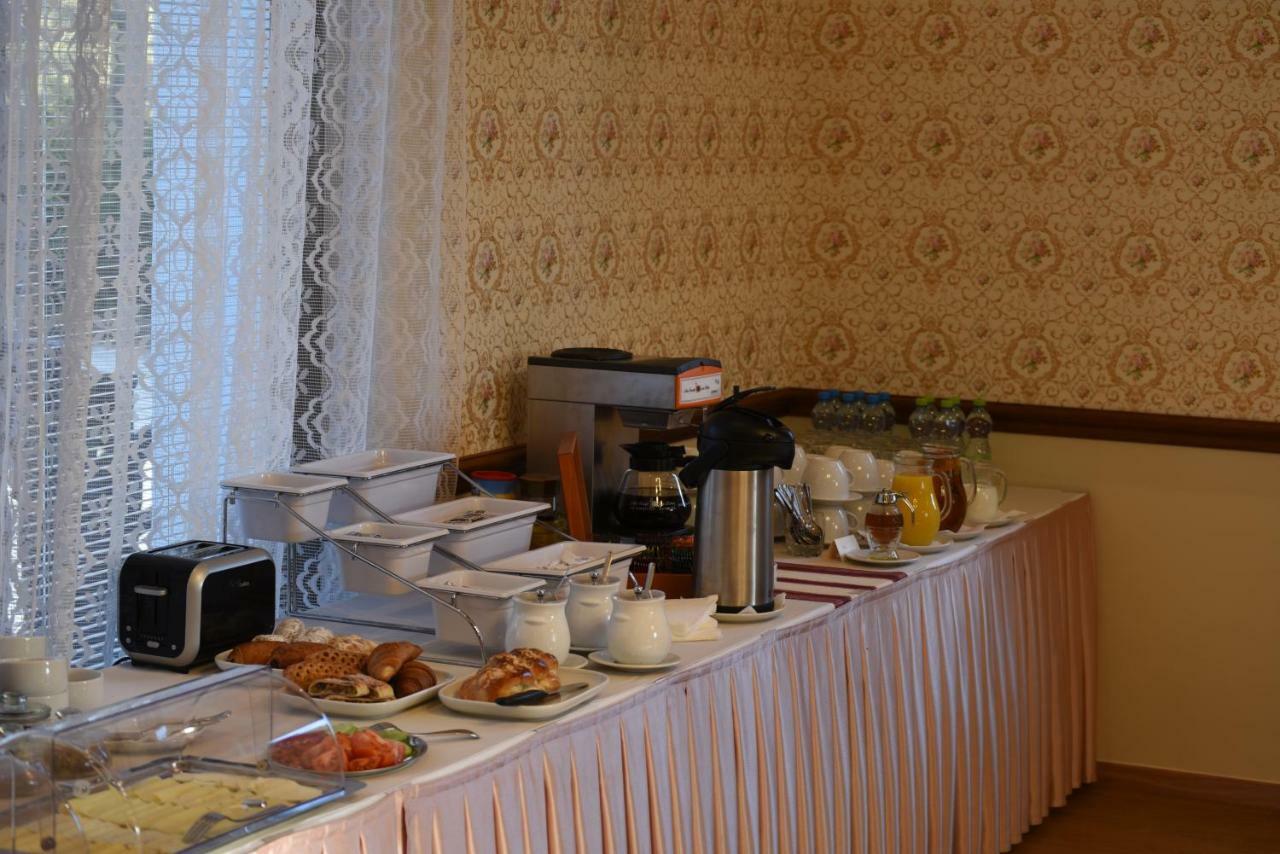Villa Zerotin Penzion Bed & Breakfast Велке Лосіни Екстер'єр фото