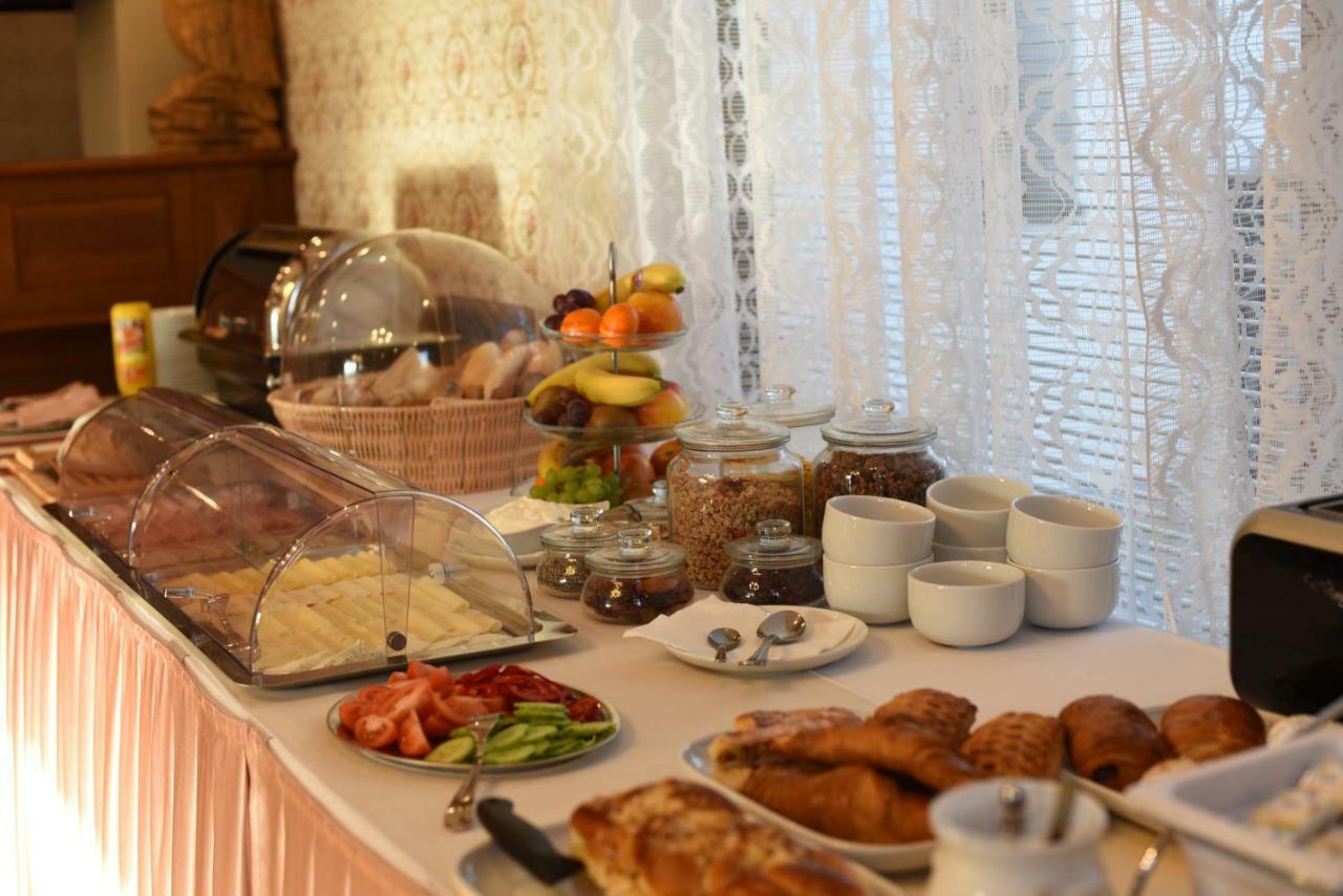 Villa Zerotin Penzion Bed & Breakfast Велке Лосіни Екстер'єр фото