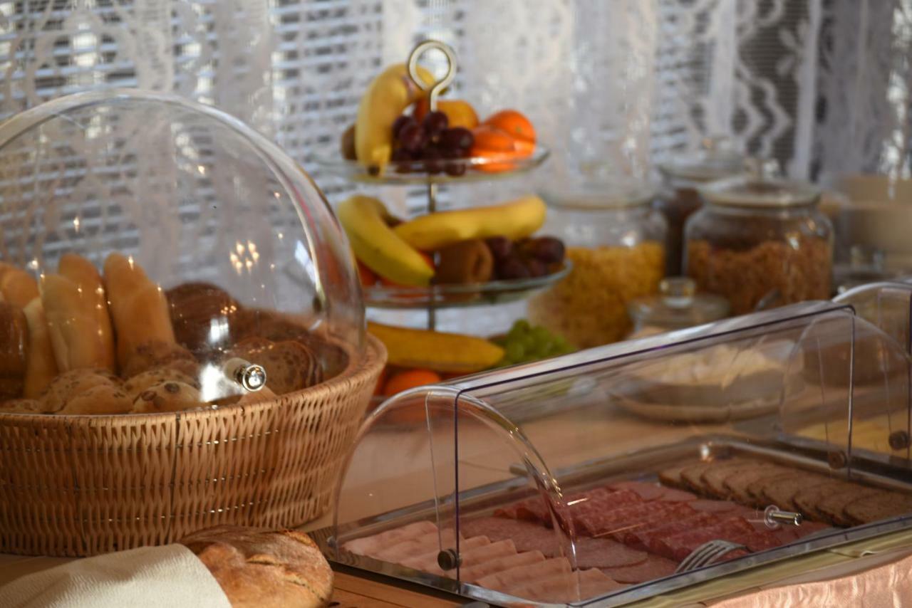 Villa Zerotin Penzion Bed & Breakfast Велке Лосіни Екстер'єр фото